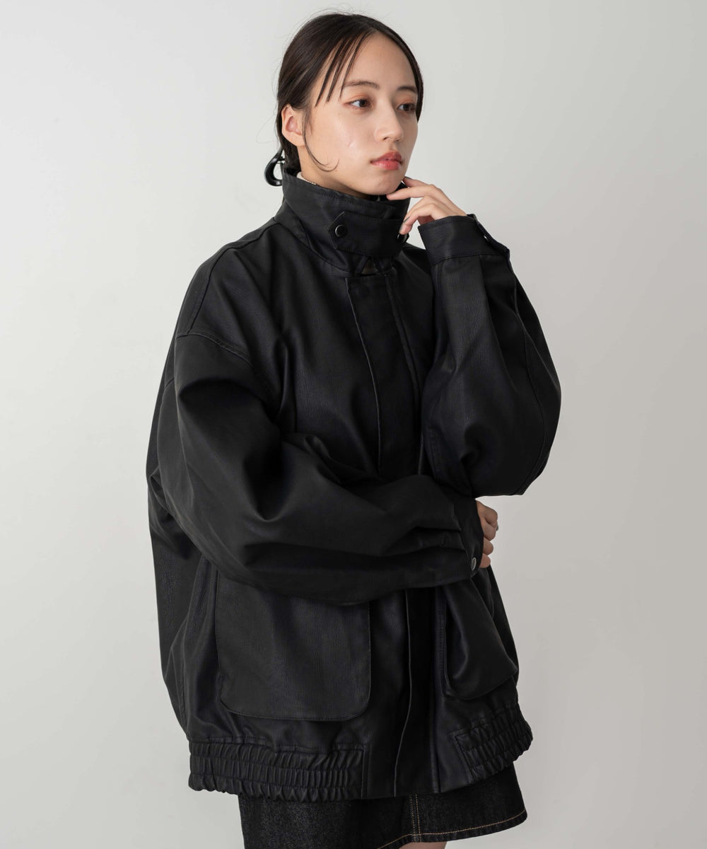 ブラック モデル：160cm M着用