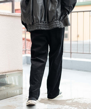 ブラック モデル：161cm S着用