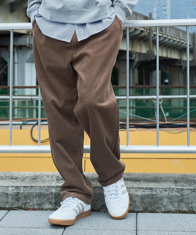 ベージュ モデル：180cm L着用