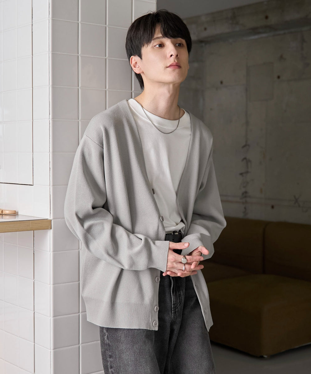 グレー　モデル：177㎝　L着用