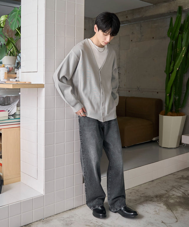 グレー　モデル：177㎝　L着用