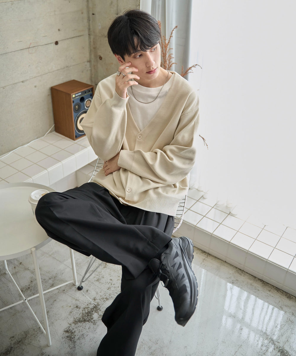 ホワイト　モデル：177㎝　L着用