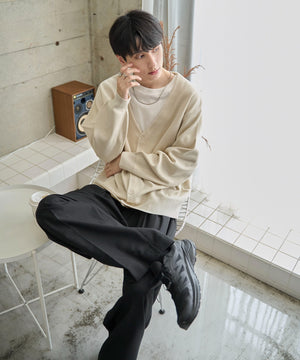 ホワイト　モデル：177㎝　L着用