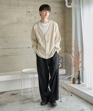 ホワイト　モデル：177㎝　L着用