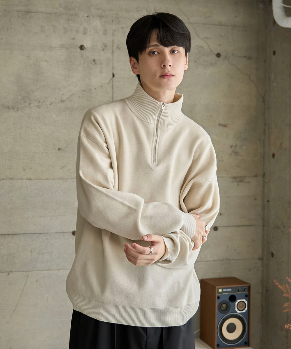 ホワイト　モデル：177㎝　L着用