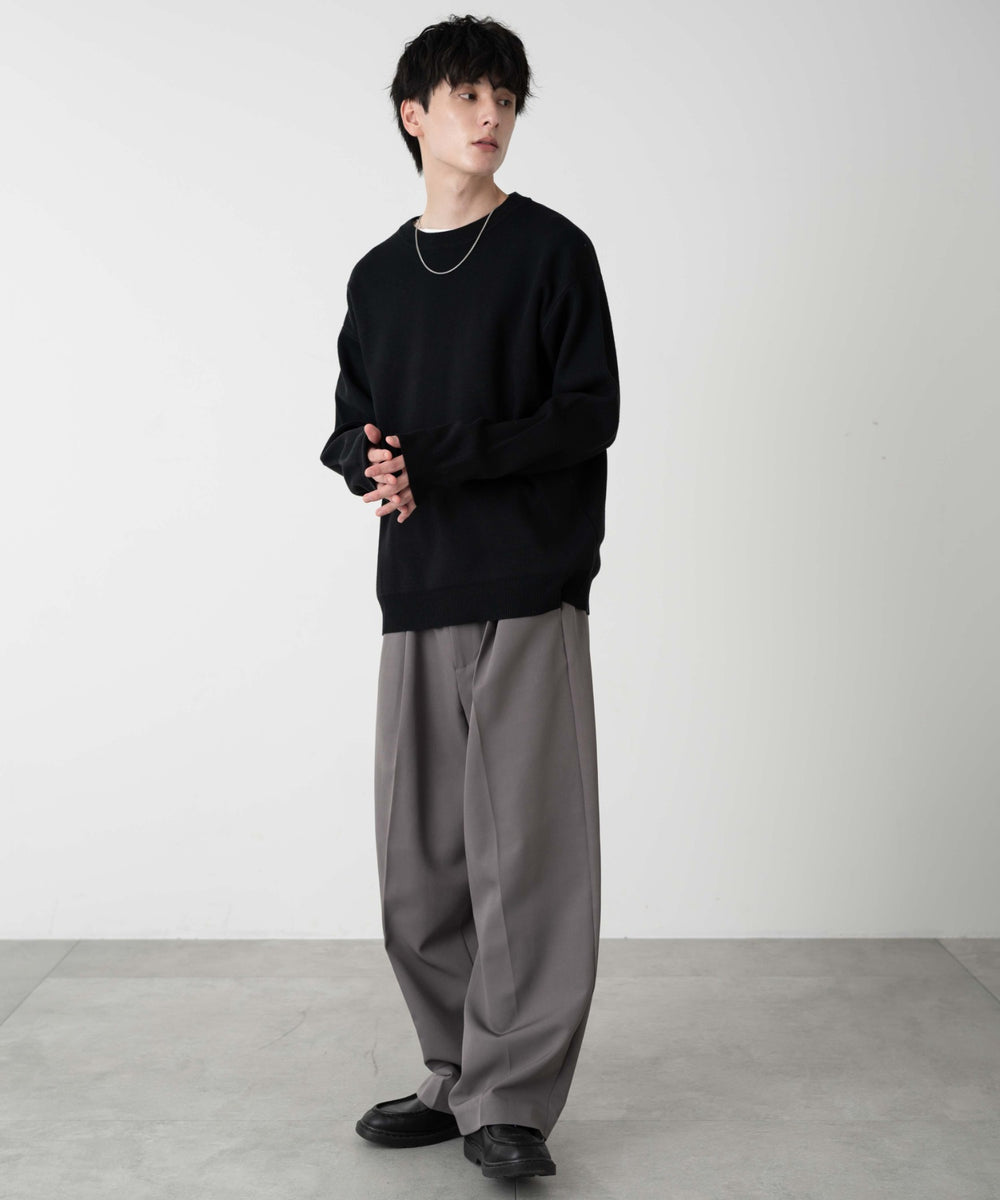 ブラック 　モデル:177cm L着用