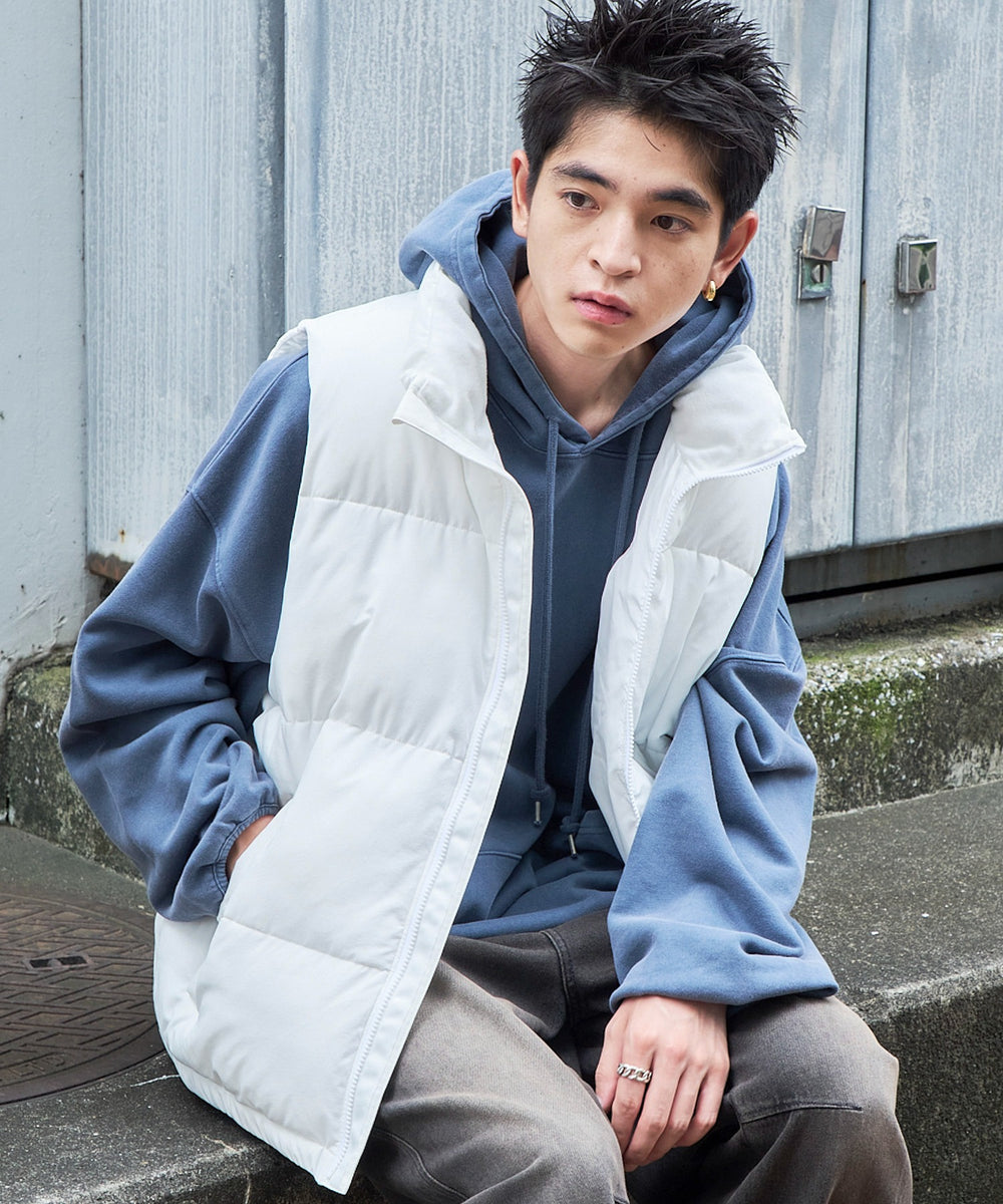 ホワイト モデル：180cm L着用