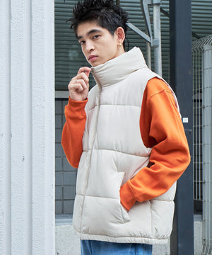 Lベージュ モデル：180cm L着用