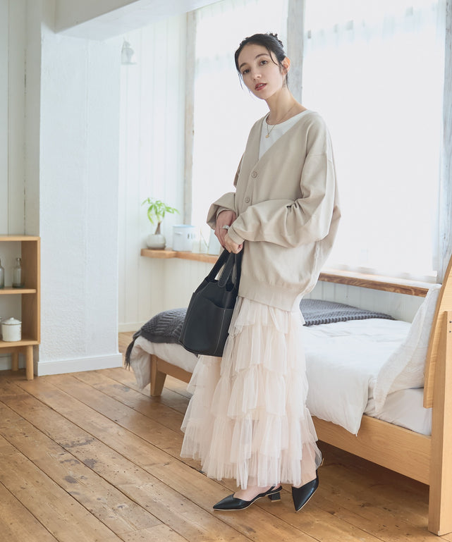 Lベージュ モデル：162cm M着用