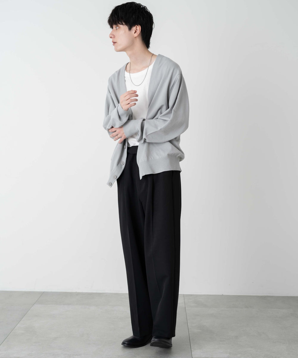 Lグレー モデル：177cm L着用