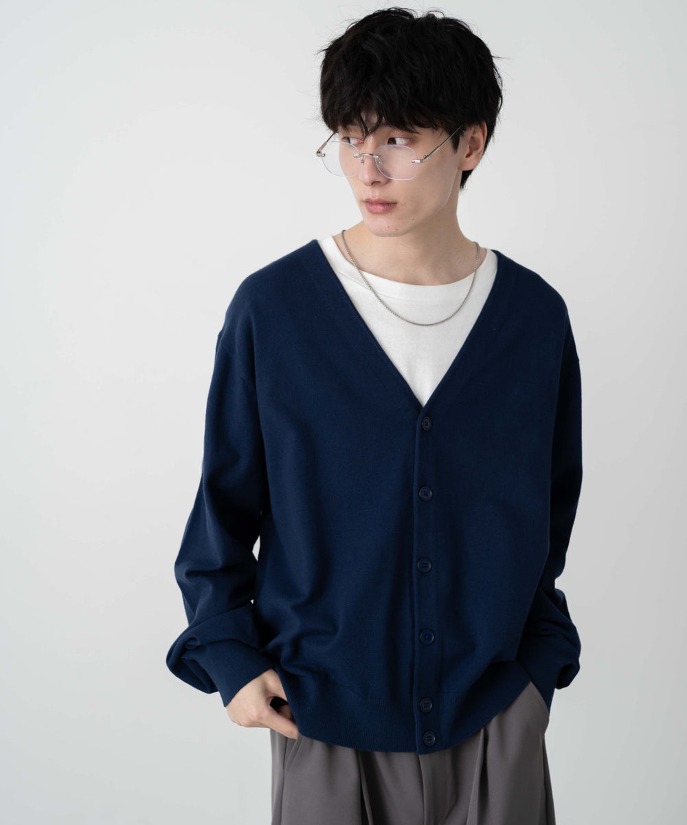 ネイビー モデル：177cm L着用