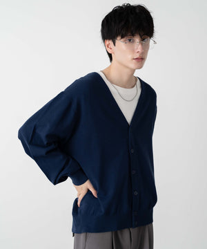 ネイビー モデル：177cm L着用