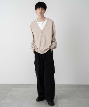 Lベージュ モデル：177cm L着用