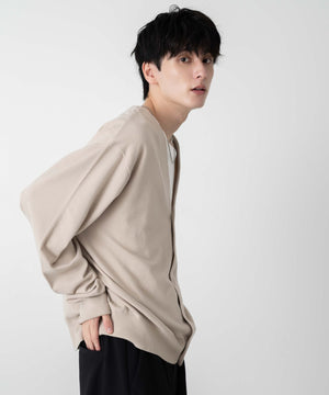 Lベージュ モデル：177cm L着用