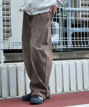 ブラウン モデル：180cm L着用