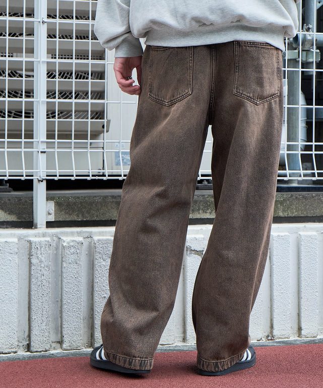 ブラウン モデル：180cm L着用