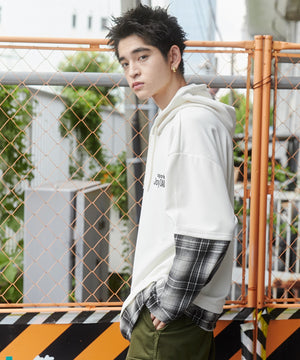 ホワイト モデル：180cm L着用