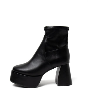 ストーム付きワイドヒールショートブーツ