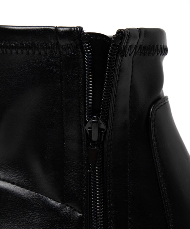 ストーム付きワイドヒールショートブーツ