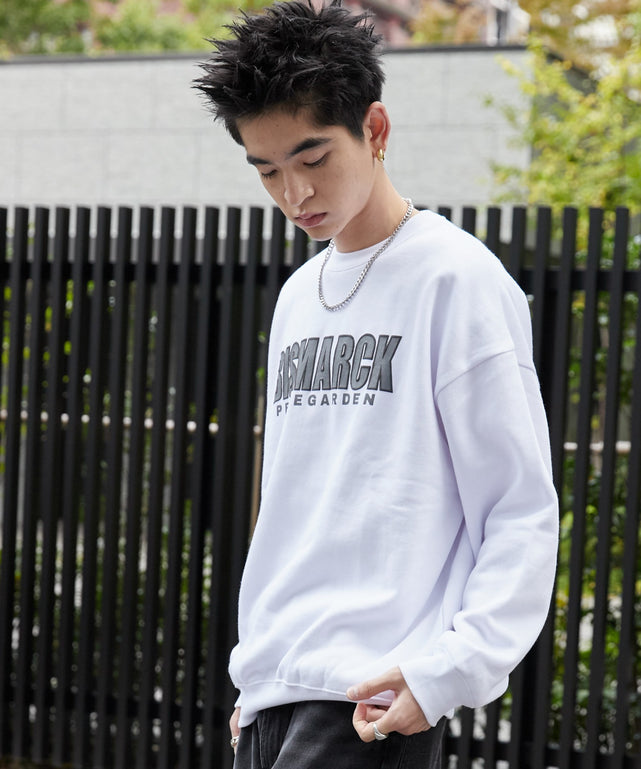 ホワイト モデル：180cm L着用