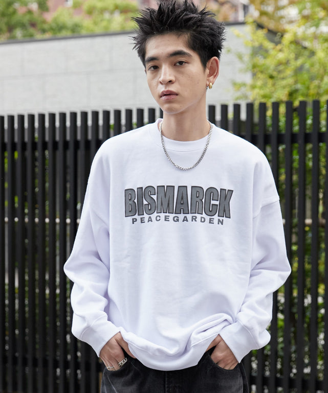 ホワイト モデル：180cm L着用