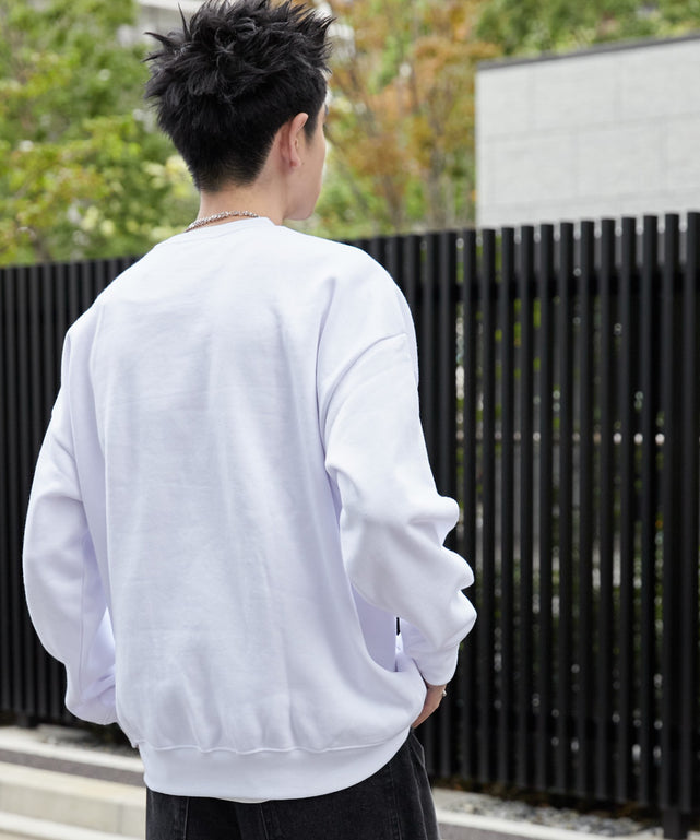 ホワイト モデル：180cm L着用