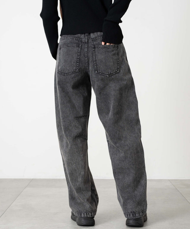 デニムブラックソノタ  モデル：153cm サイズ150cm着用