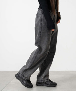 デニムブラックソノタ  モデル：153cm サイズ150cm着用