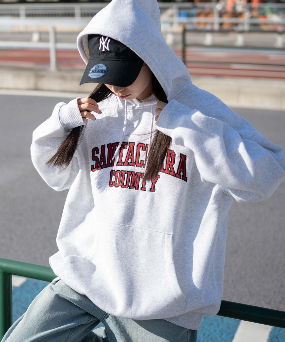 アッシュグレー　モデル:161cm L着用