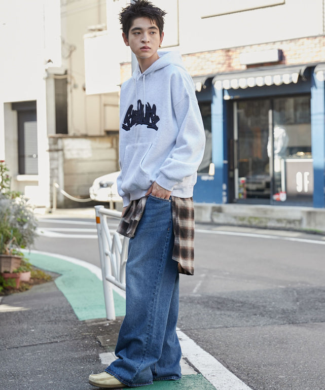 グレーソノタ　モデル:180cm L着用