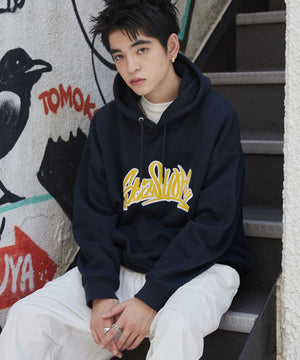 ネイビー　モデル:180cm L着用