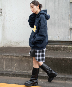 ネイビー　モデル:161cm L着用