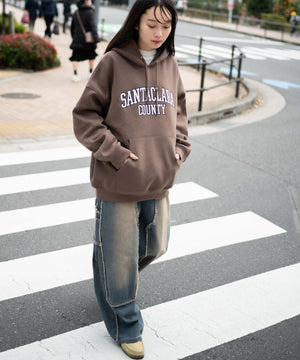 ブラウン　モデル:161cm L着用