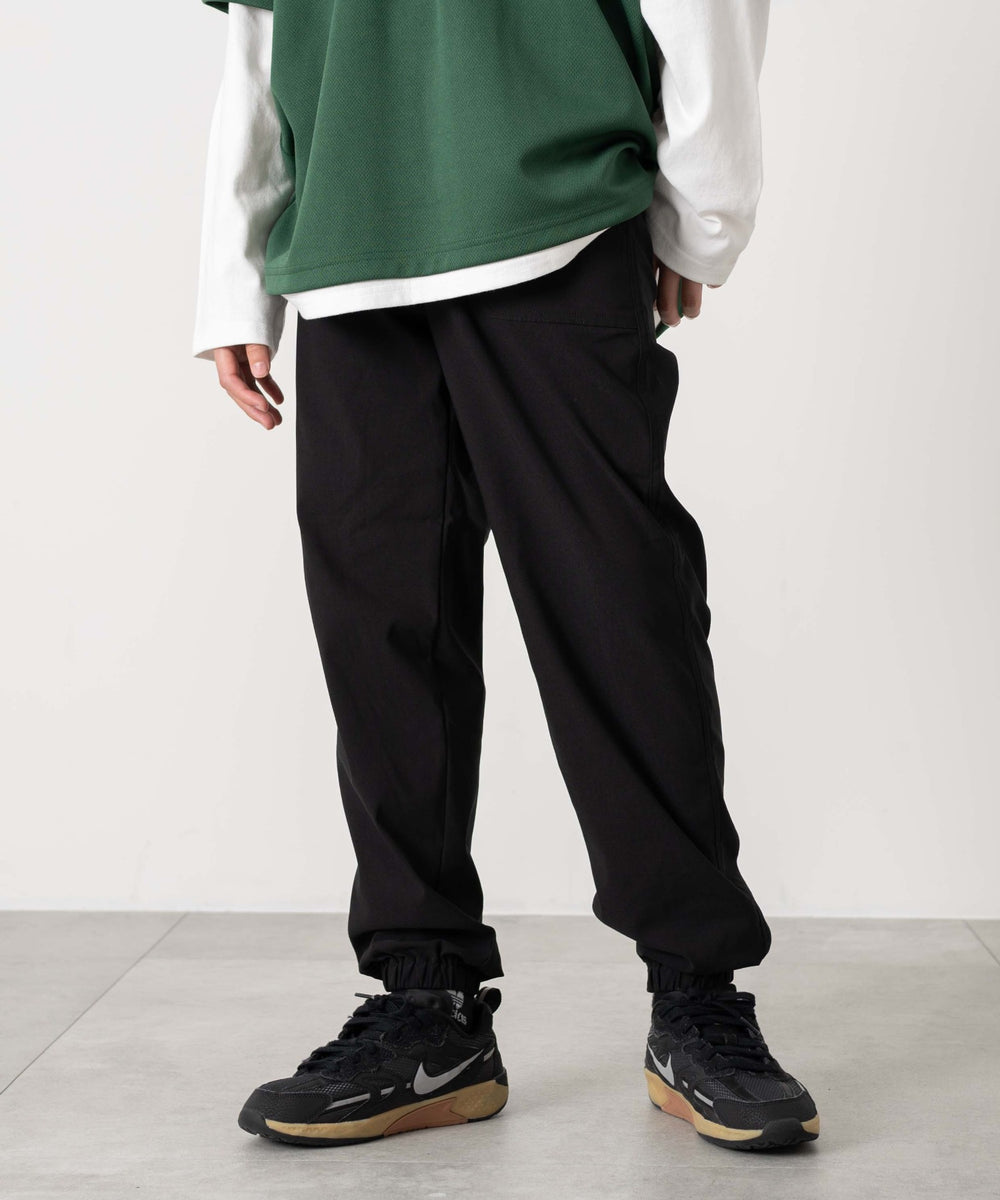 ブラック モデル：160cm サイズ160cm着用