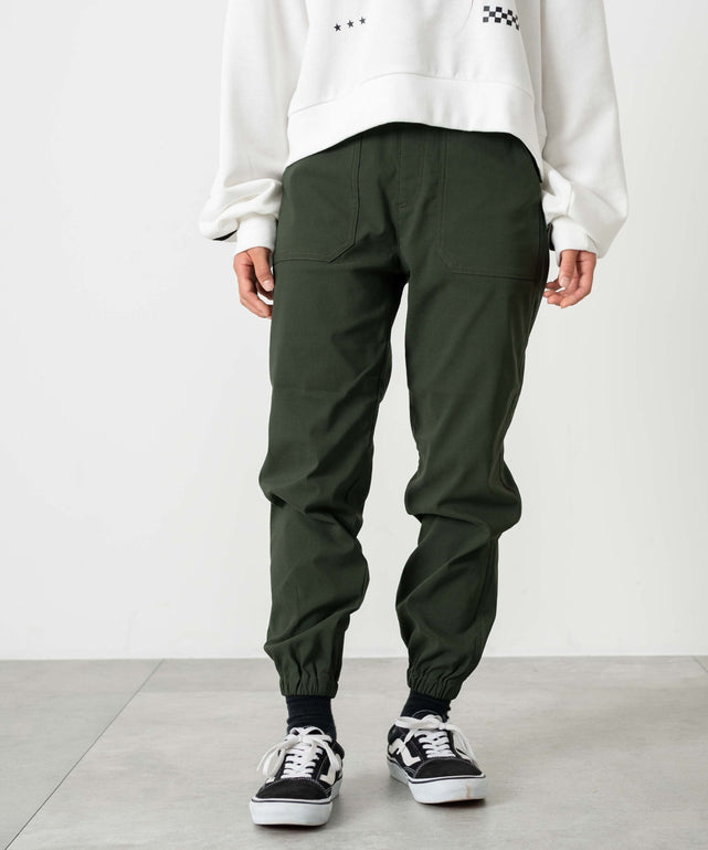 カーキ モデル：153cm サイズ150cm着用