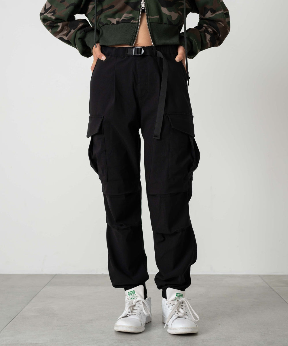 ブラック モデル：153cm サイズ150cm着用