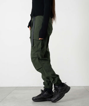 カーキ モデル：153cm サイズ150cm着用