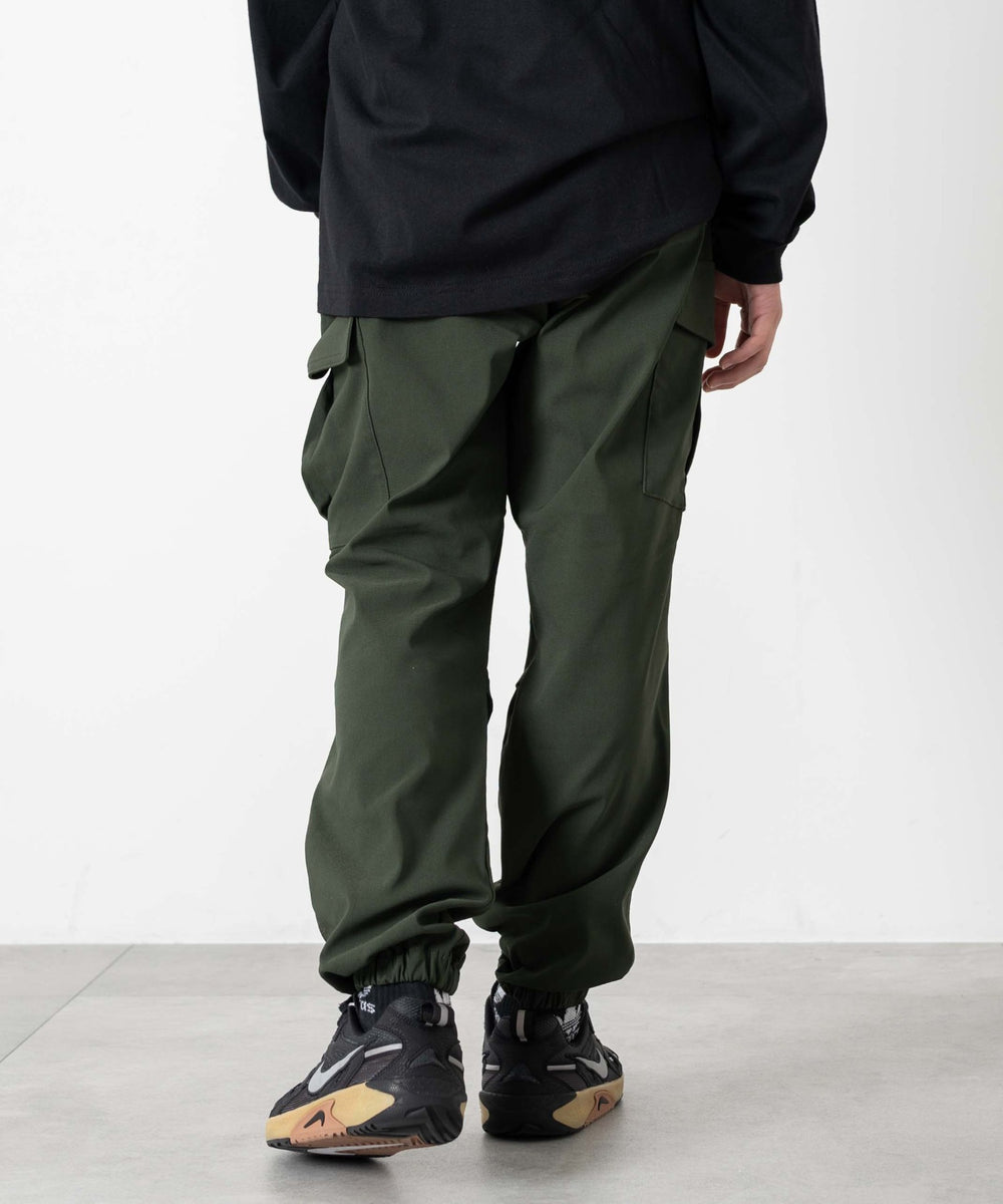 カーキ モデル：160cm サイズ160cm着用