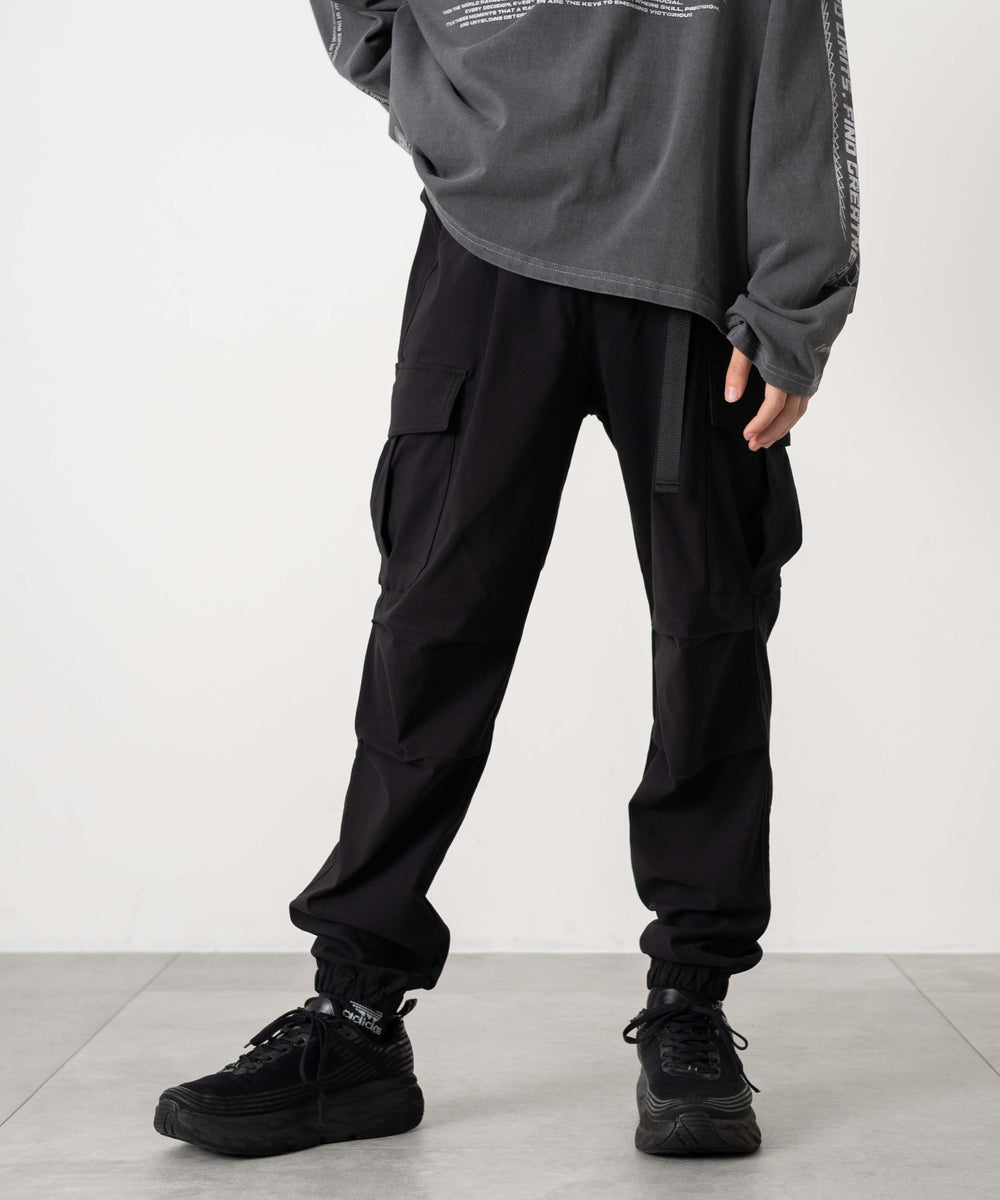 ブラック モデル：160cm サイズ160cm着用