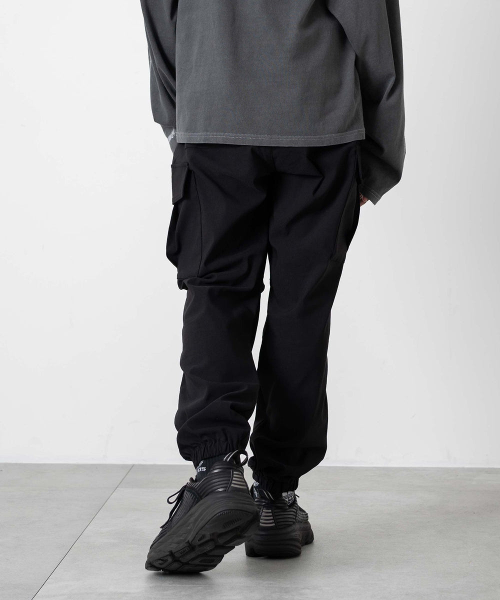 ブラック モデル：160cm サイズ160cm着用