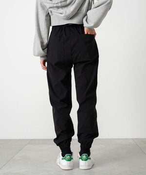 ブラック モデル：153cm サイズ150cm着用