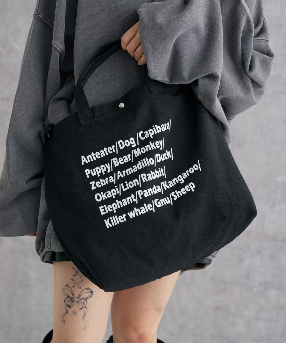 柄4（ロゴ総柄／ブラック）