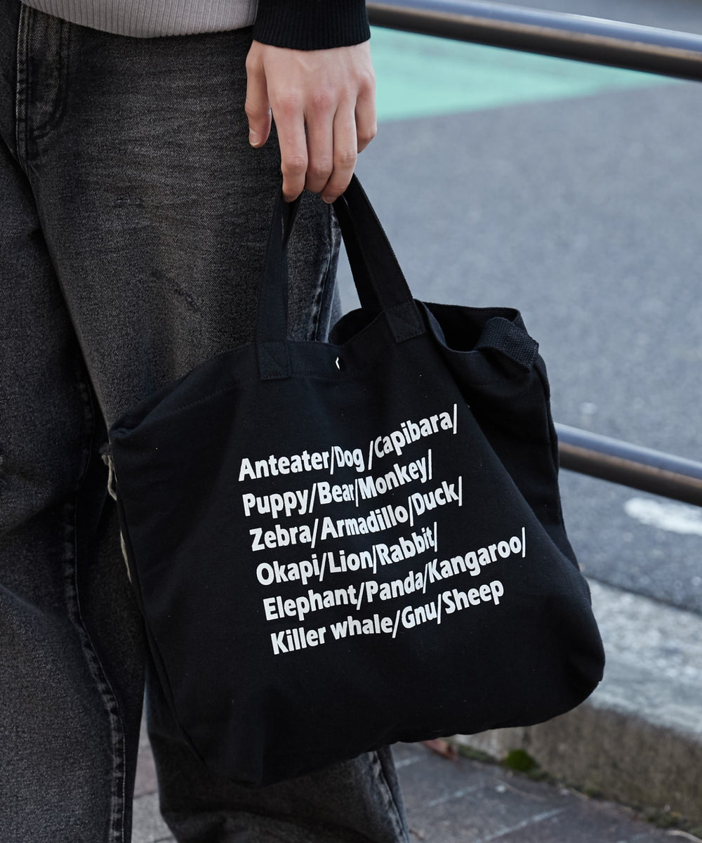 柄4（ロゴ総柄／ブラック）