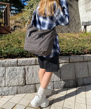 柄9（MAINTAINED Dグレー）