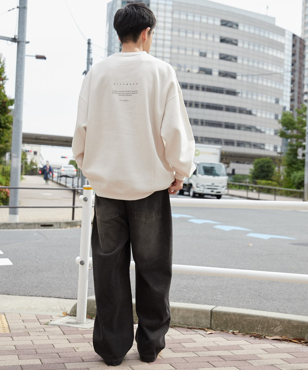 ホワイトアイボリー モデル：180cm L着用