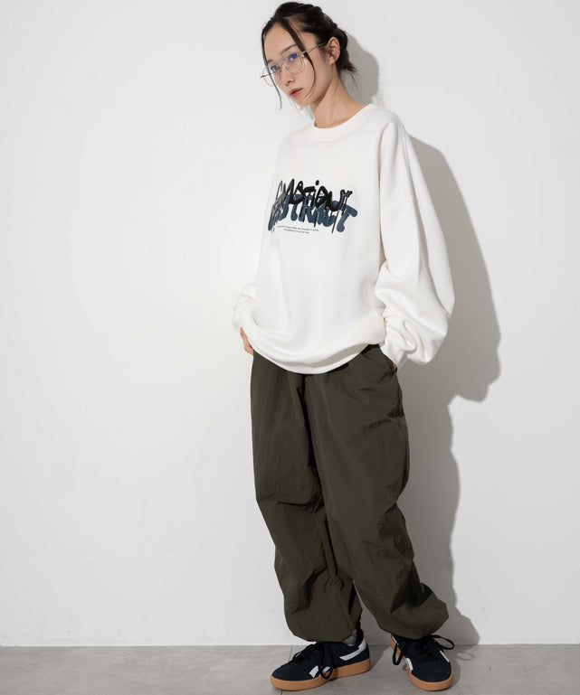 ホワイト　モデル:161cm L着用