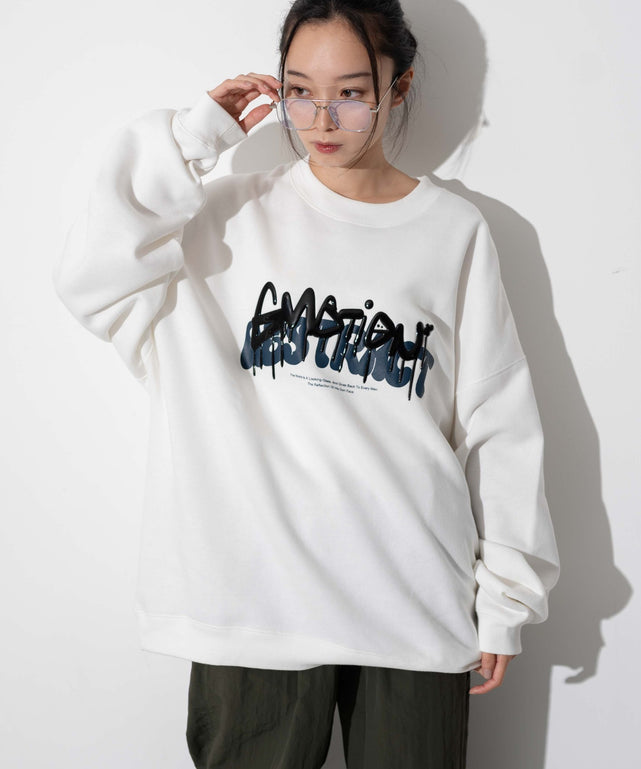 ホワイト　モデル:161cm L着用