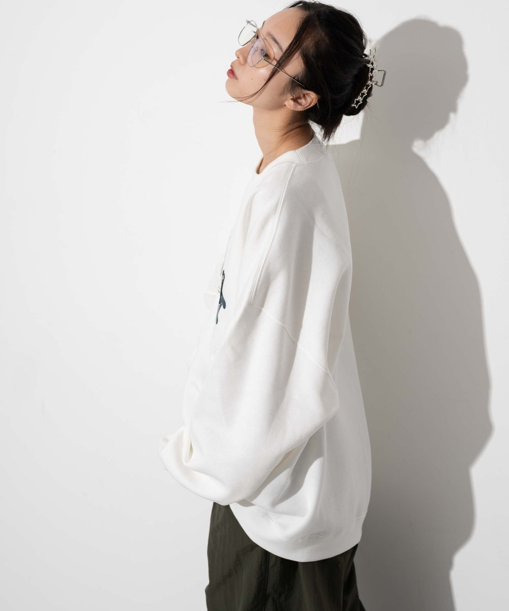 ホワイト　モデル:161cm L着用