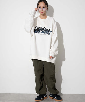 ホワイト　モデル:161cm L着用