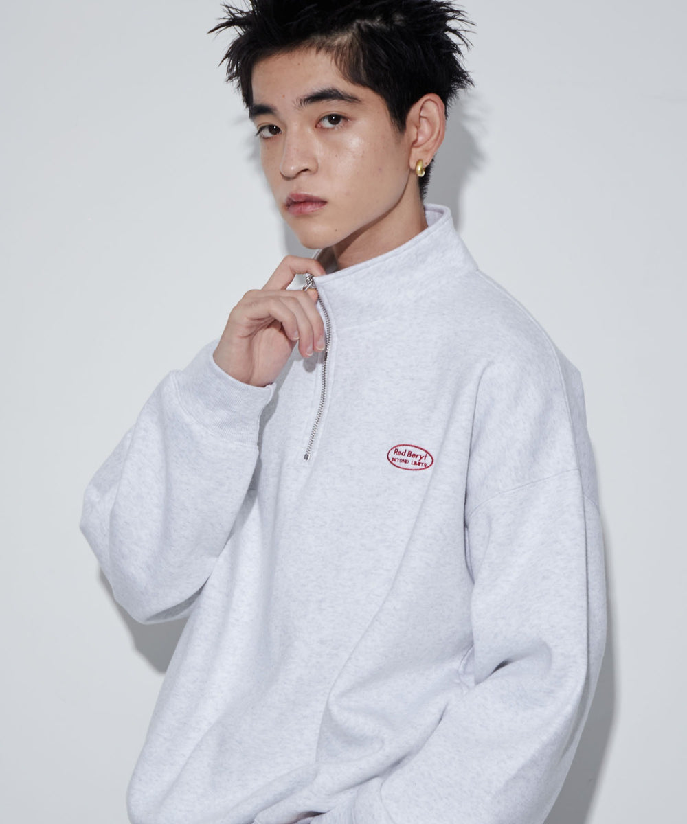 アッシュグレー 　モデル:180cm L着用